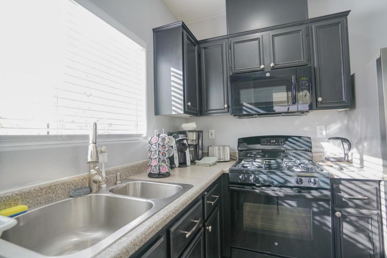 Ultra Modern Las Vegas Home 20Min From The Strip Exterior photo