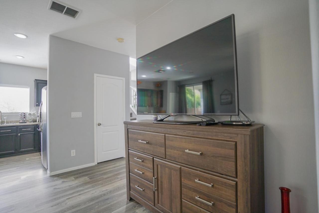 Ultra Modern Las Vegas Home 20Min From The Strip Exterior photo